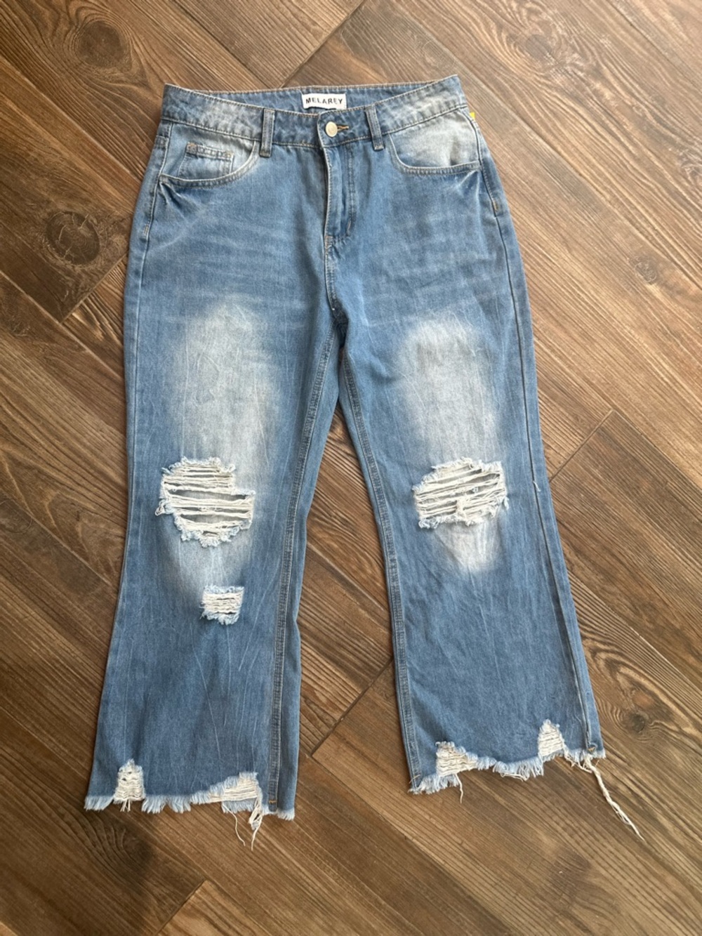 Light Blue Distressed Wide-Leg High-Rise Jeans for Women - Picture 12 of 13